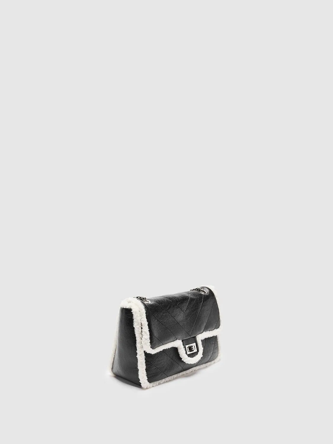 Fleece Trim Shoulder Bags sold by Urban Revivo product image thumbnail 3