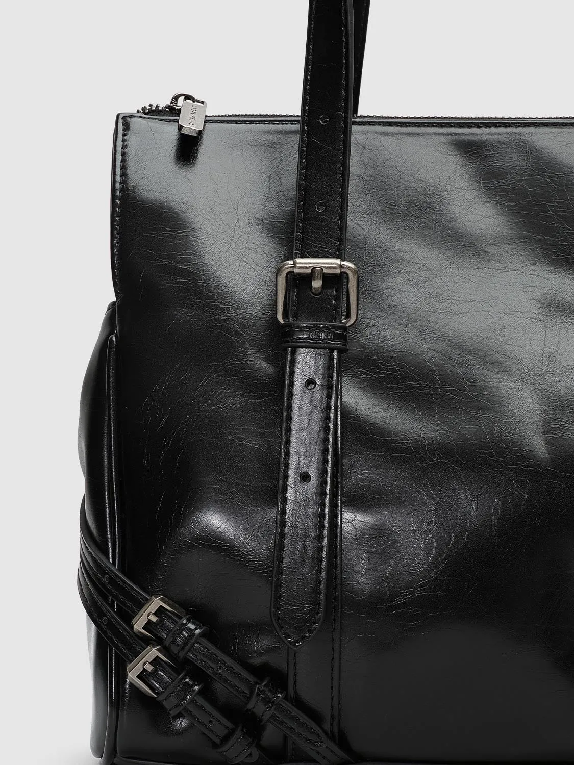 Buckled Tote Shoulder Bags sold by Urban Revivo product image thumbnail 5