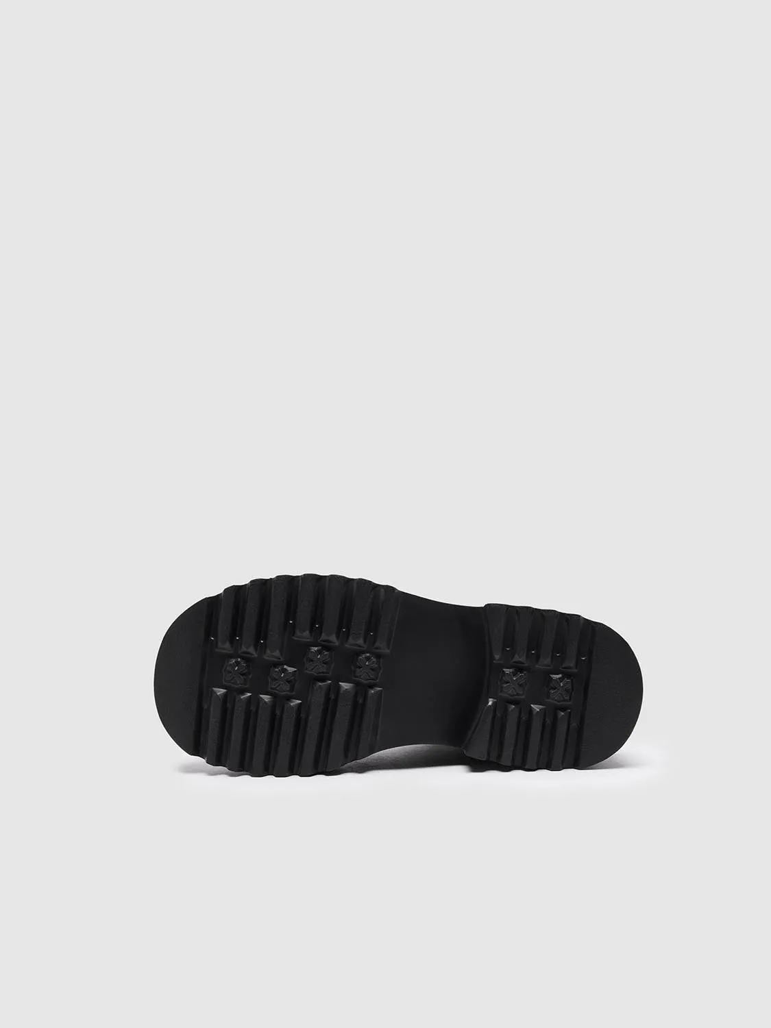 Chunky Heel Knee Boots sold by Urban Revivo product image thumbnail 4