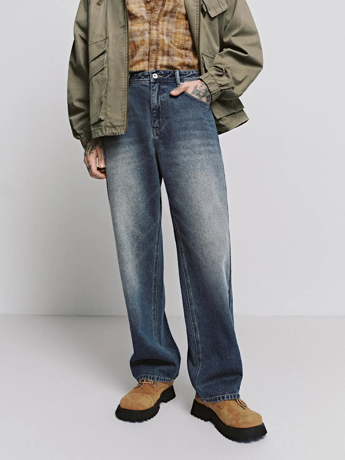 Gradient Straight Leg Jeans sold by Urban Revivo