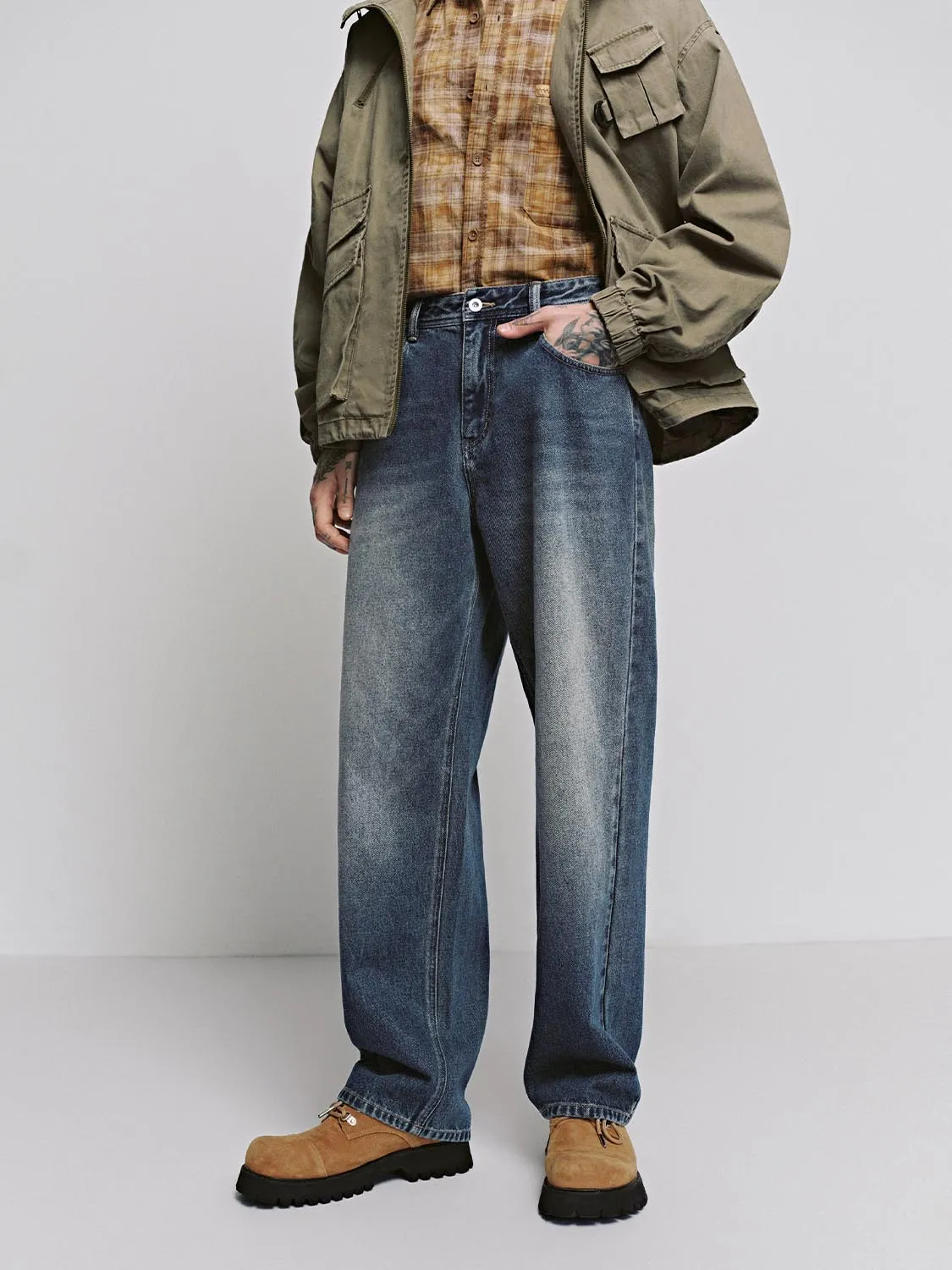 Gradient Straight Leg Jeans sold by Urban Revivo product image thumbnail 3