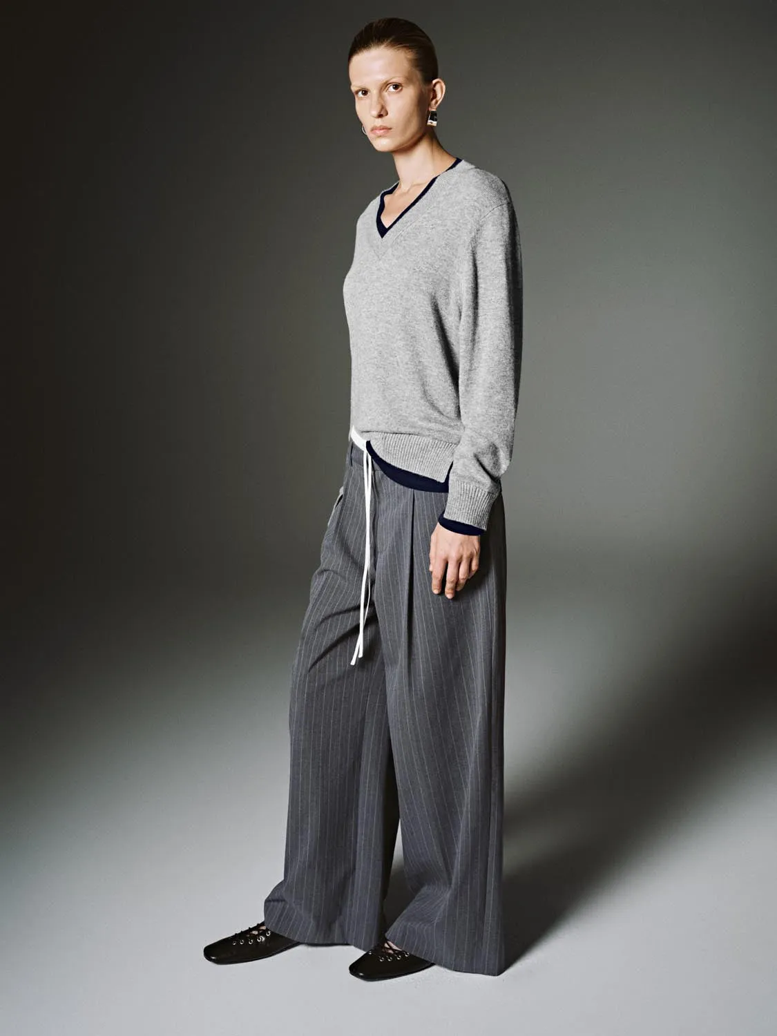 V-Neck Long Sleeve Knitted T-Shirts sold by Urban Revivo product image thumbnail 5