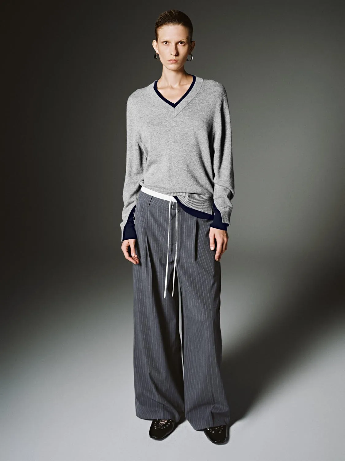 V-Neck Long Sleeve Knitted T-Shirts sold by Urban Revivo product image thumbnail 4