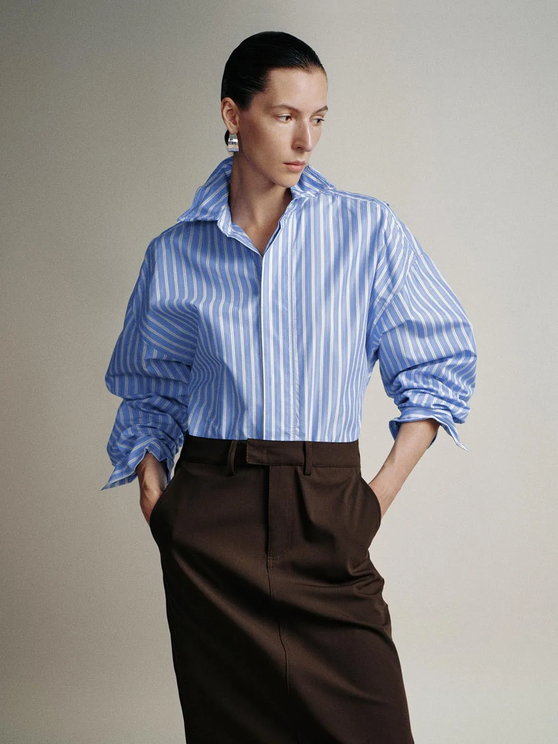 Straight Midi Dresses sold by Urban Revivo product image thumbnail 4