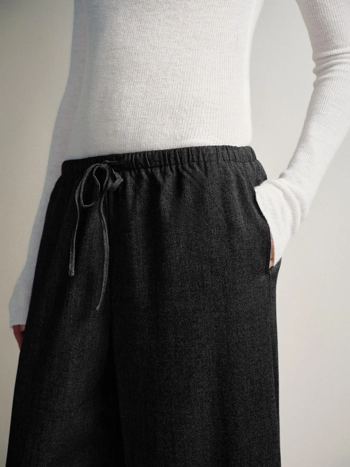 Pull On Wide Leg Pants sold by Urban Revivo product image thumbnail 5