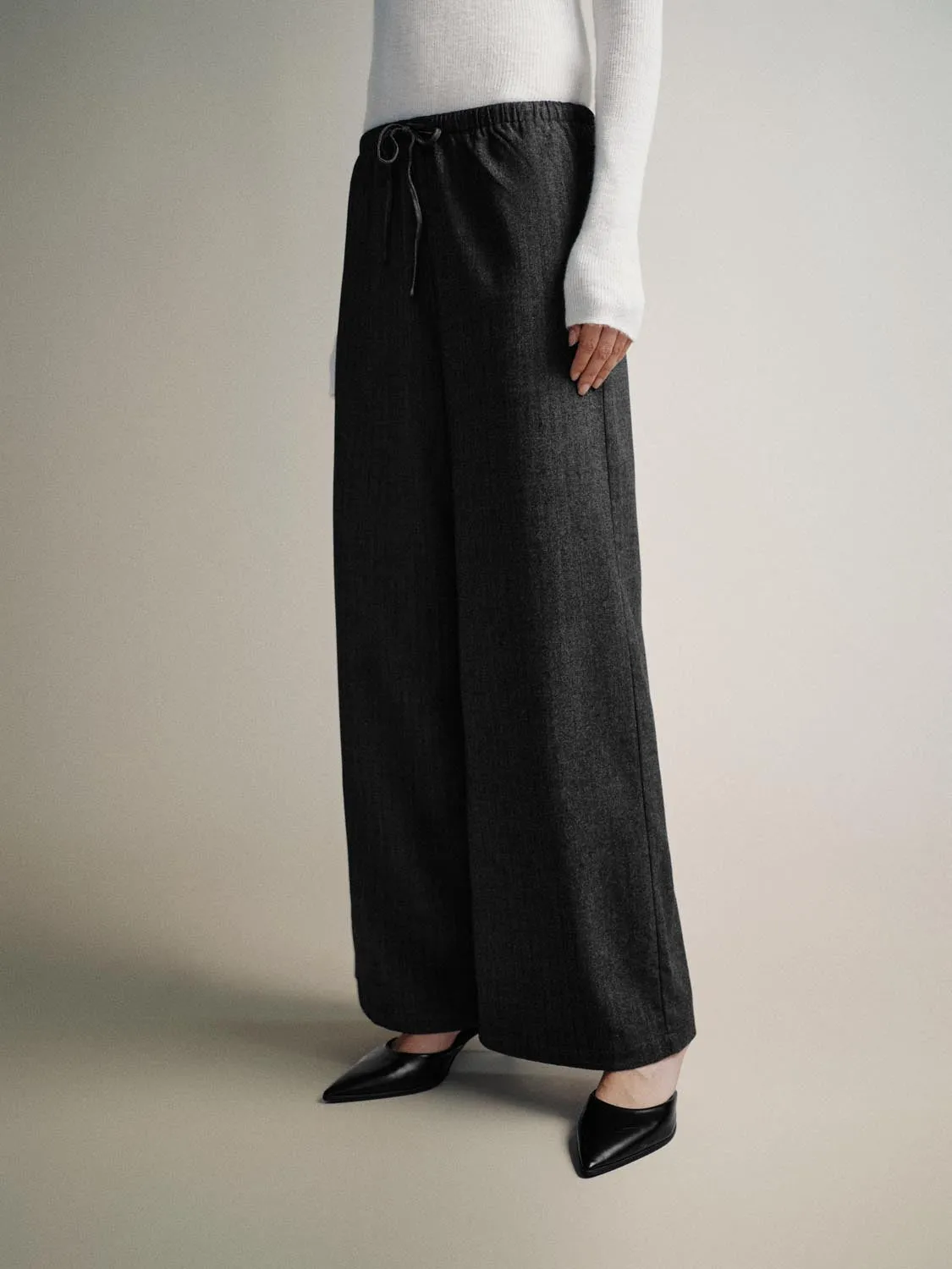 Pull On Wide Leg Pants sold by Urban Revivo product image thumbnail 3