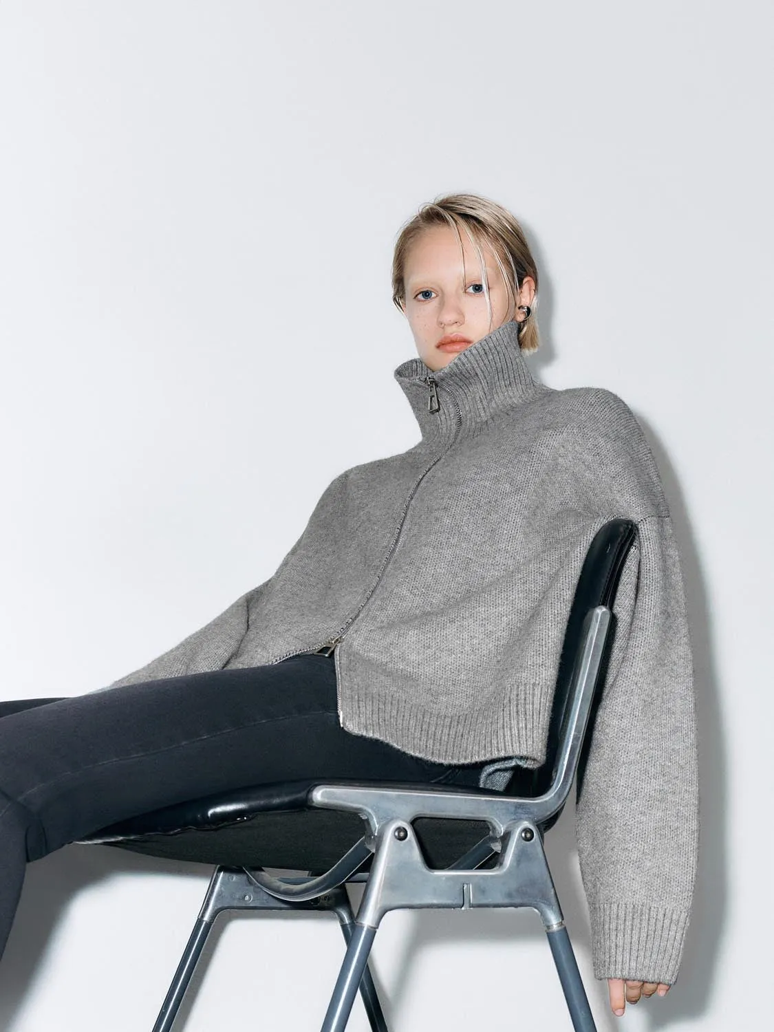 Collared Full Zip Knitted Cardigans sold by Urban Revivo product image thumbnail 3