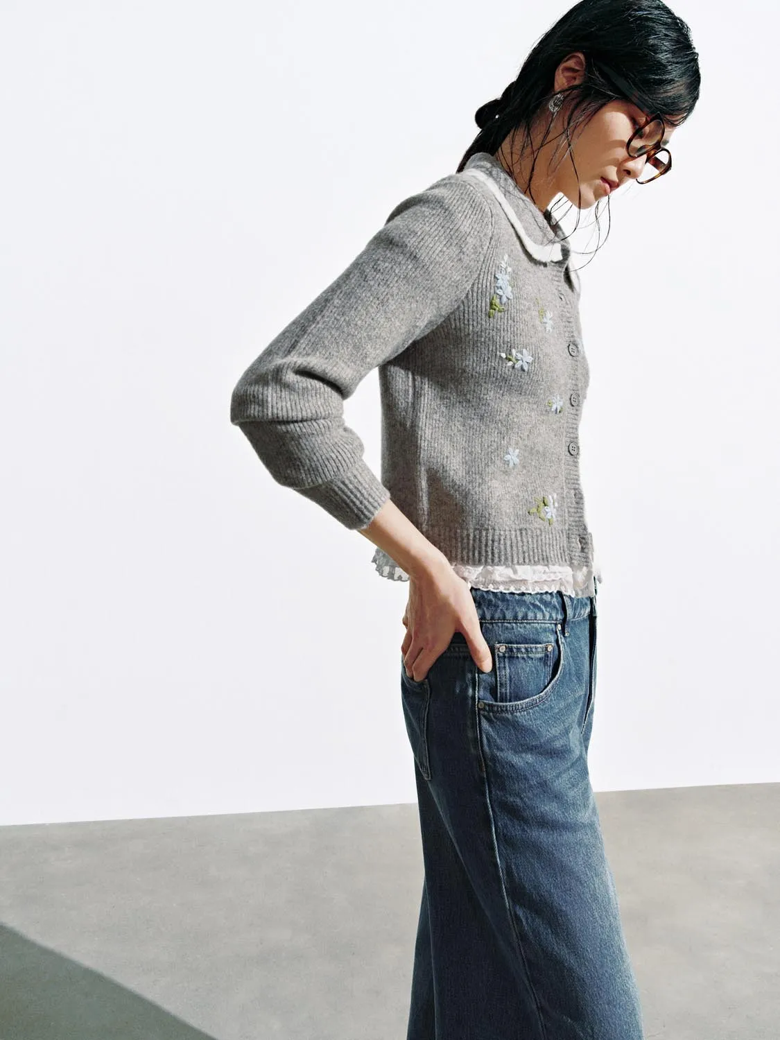 Embroidered Lace Hem Knitted Cardigans sold by Urban Revivo product image thumbnail 2