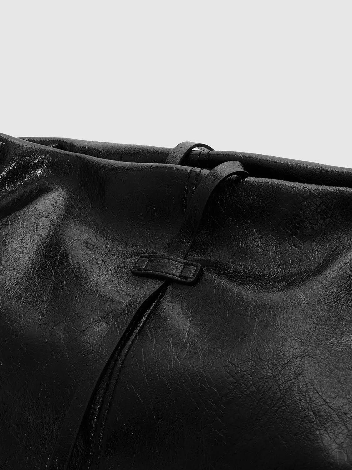 Vegan Leather Oversize Shoulder Bags sold by Urban Revivo product image thumbnail 4