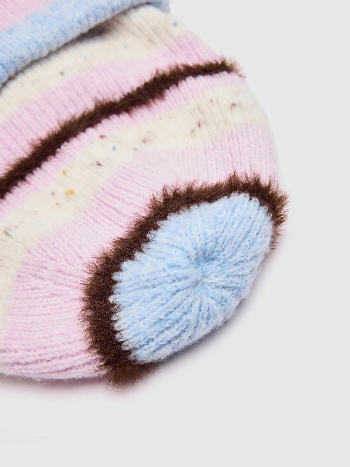 Contrast Stripe Beanie sold by Urban Revivo product image thumbnail 2