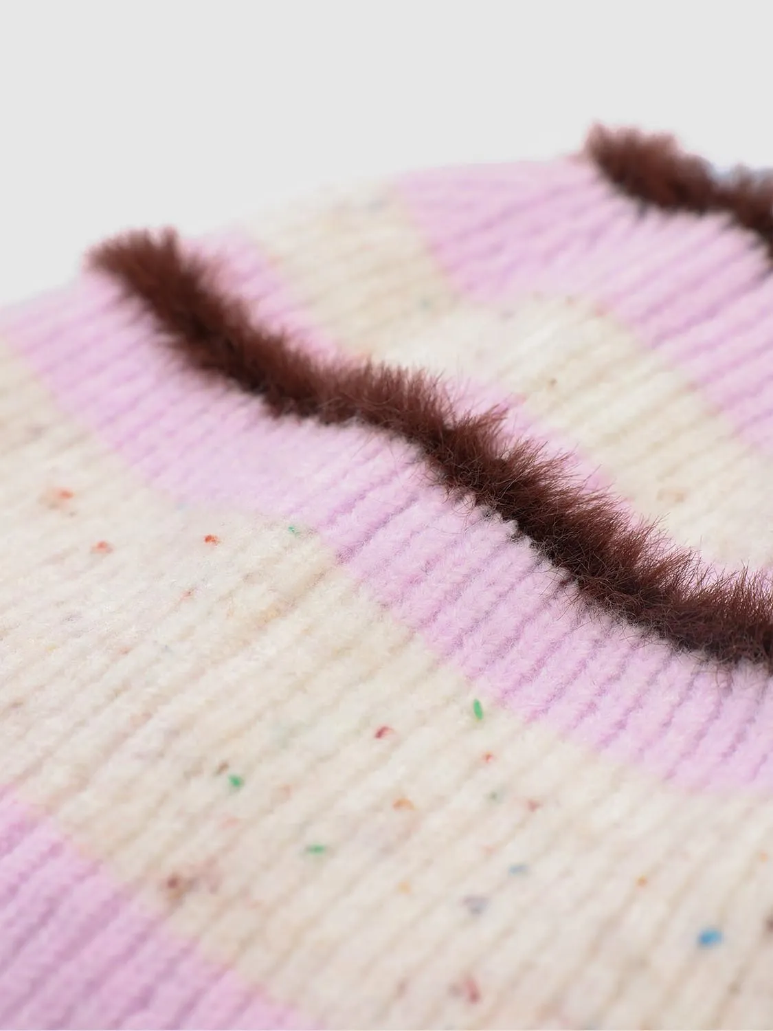 Contrast Stripe Beanie sold by Urban Revivo product image thumbnail 5