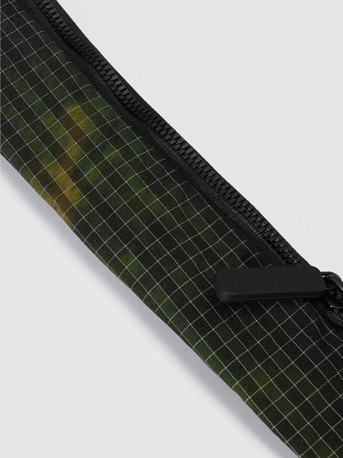 Oversize Crescent Crossbody Bags sold by Urban Revivo product image thumbnail 5