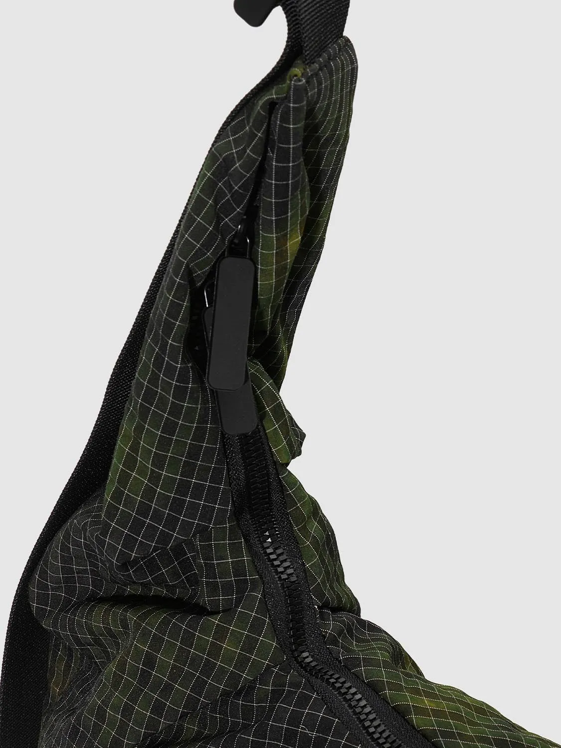 Oversize Crescent Crossbody Bags sold by Urban Revivo product image thumbnail 4