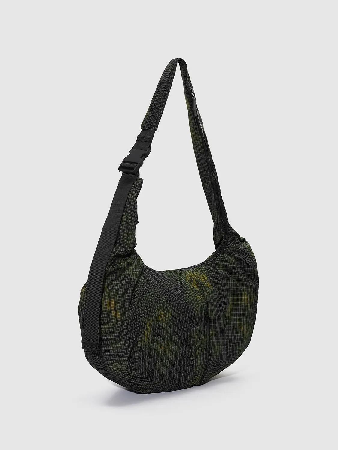 Oversize Crescent Crossbody Bags sold by Urban Revivo product image thumbnail 3