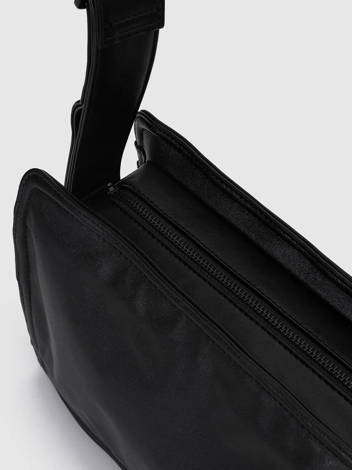 Adjustable Crossbody Bags sold by Urban Revivo product image thumbnail 4