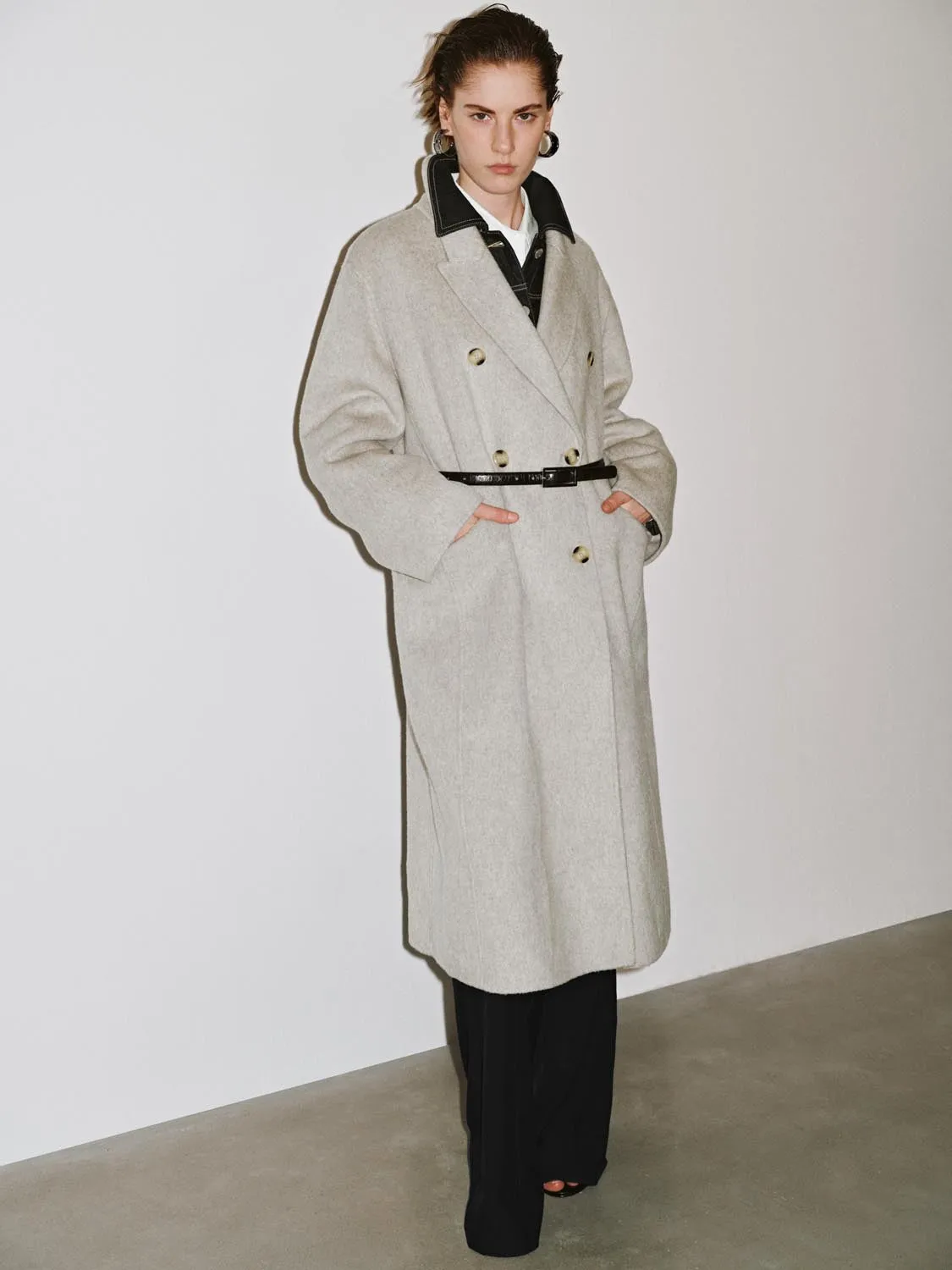 Oversize Wool Blend Coats sold by Urban Revivo product image thumbnail 4