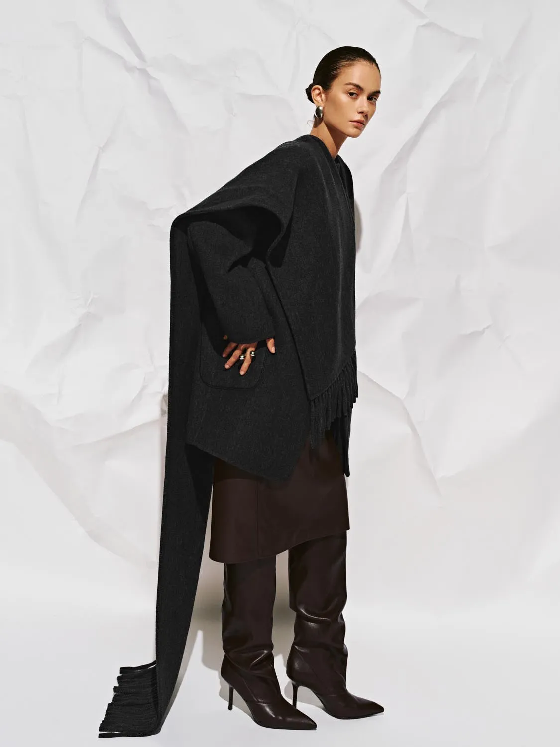 Scarf Collarless Short Wool Blend Coats sold by Urban Revivo product image thumbnail 4