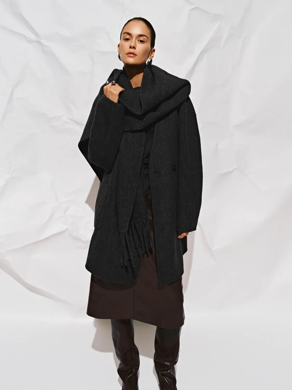 Scarf Collarless Short Wool Blend Coats sold by Urban Revivo product image thumbnail 5