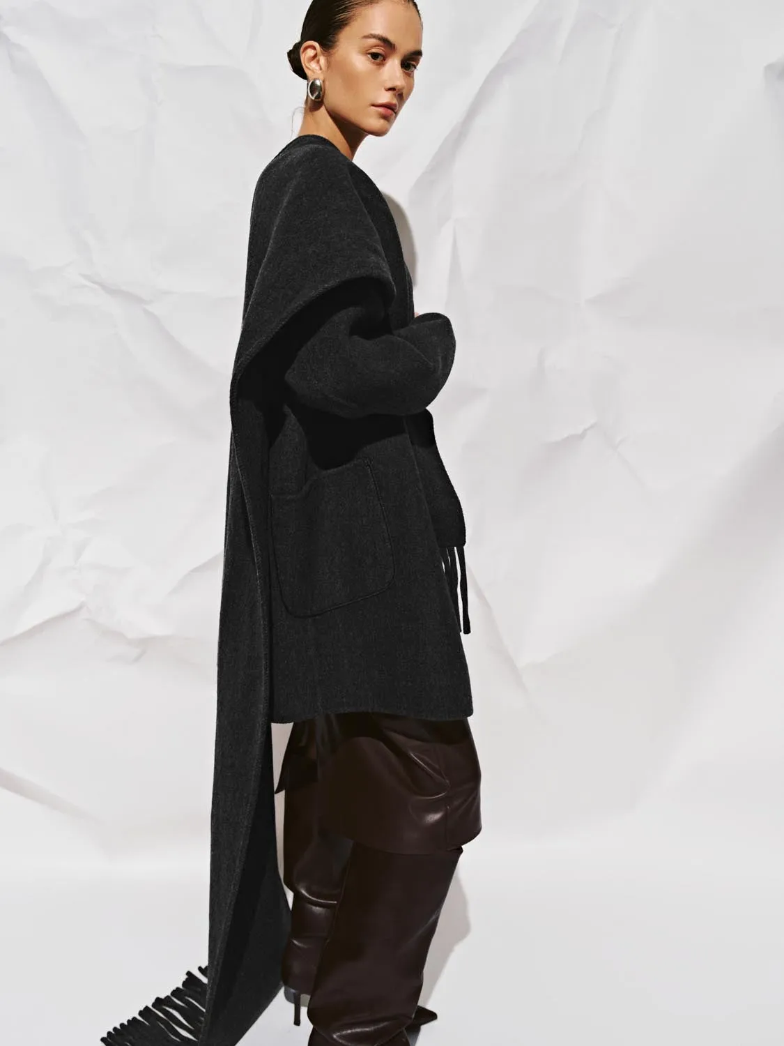 Scarf Collarless Short Wool Blend Coats sold by Urban Revivo product image thumbnail 2