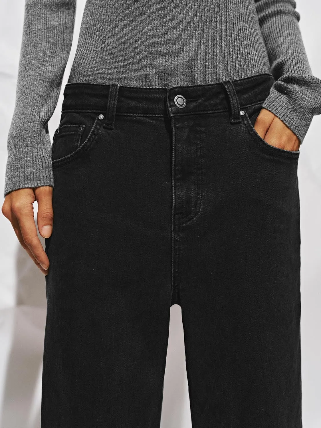 Cuffed Straight Leg Jeans sold by Urban Revivo product image thumbnail 5