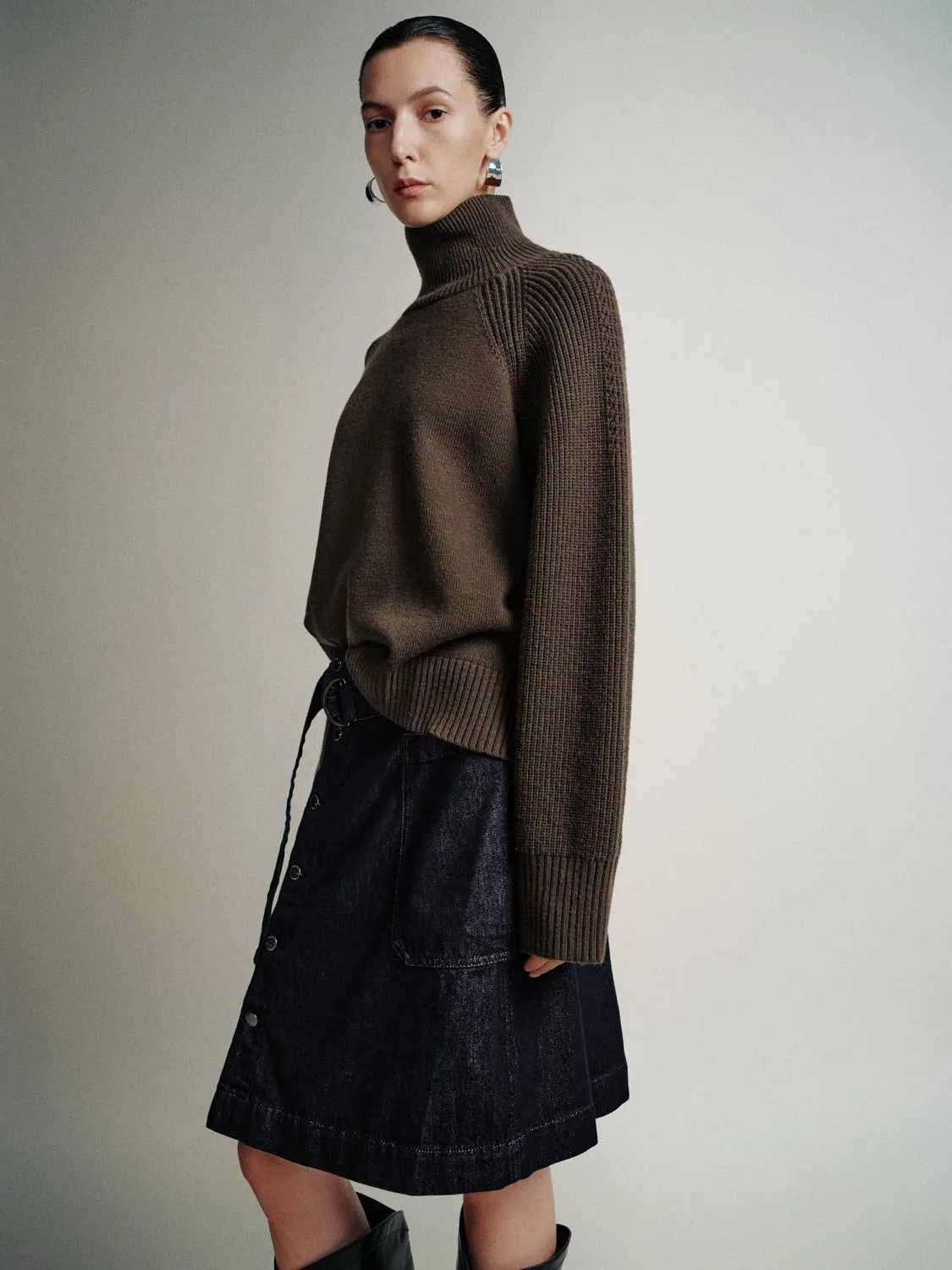 High Neck Long Sleeve Knitted T-Shirts sold by Urban Revivo product image thumbnail 2