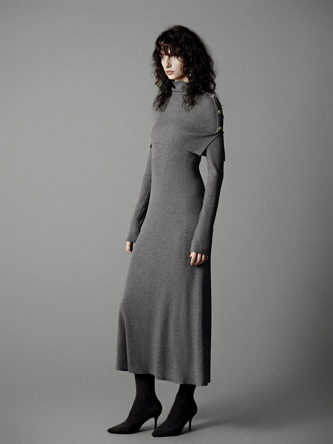 Detachable Knitted Midi Dresses sold by Urban Revivo product image thumbnail 4