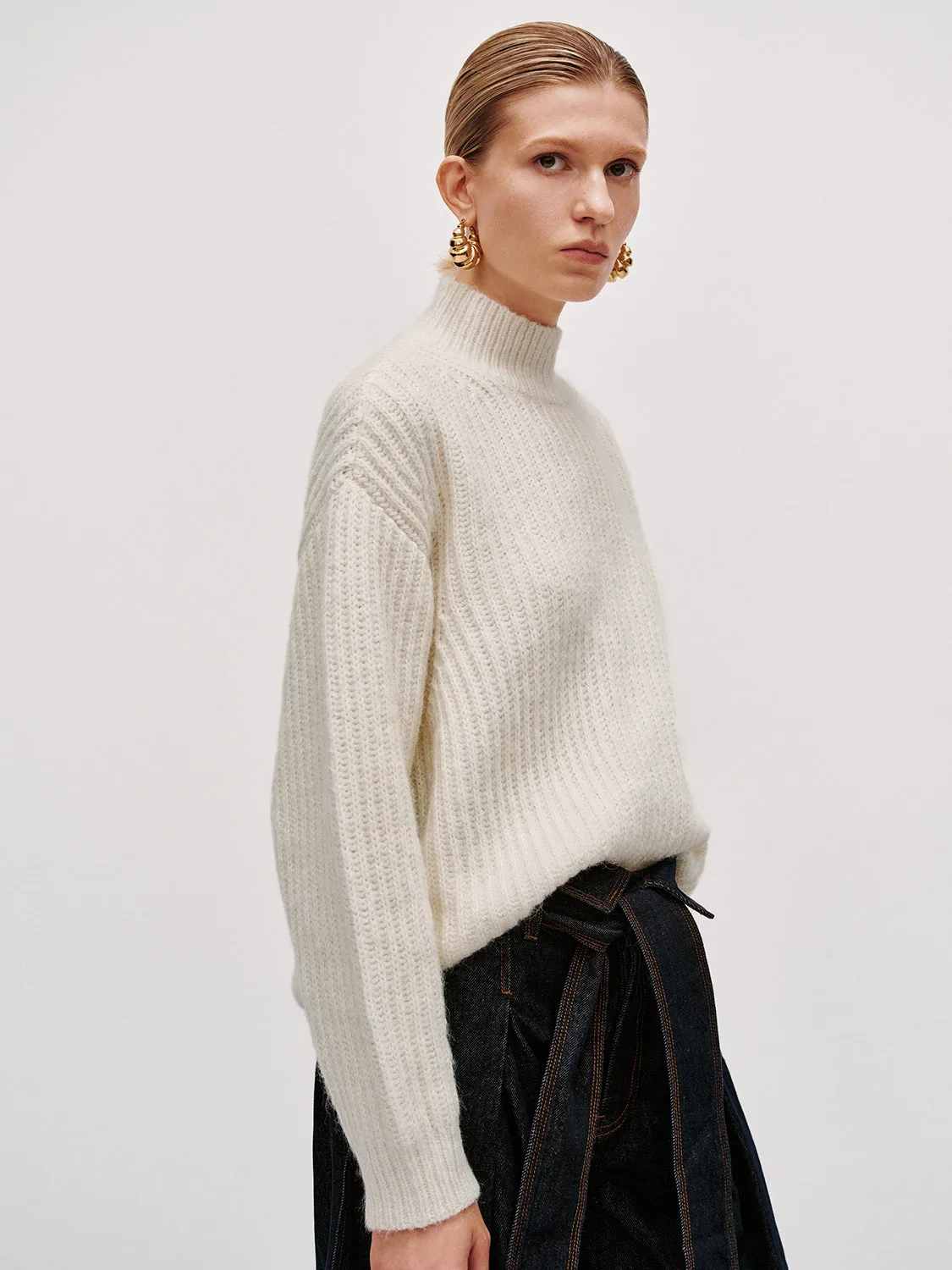 High Neck Long Sleeve Knitted T-Shirts sold by Urban Revivo product image thumbnail 2