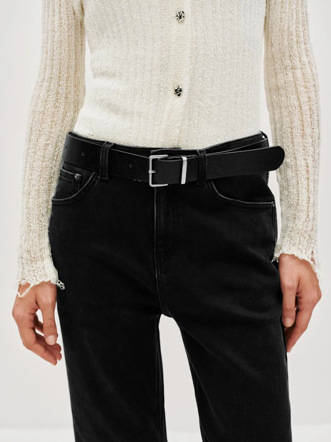 Split Hem Flare Leg Jeans sold by Urban Revivo product image thumbnail 5