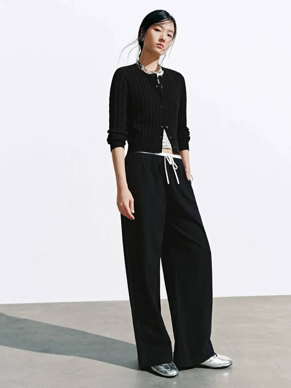 2 In 1 Contrast Knitted Cardigans sold by Urban Revivo product image thumbnail 5