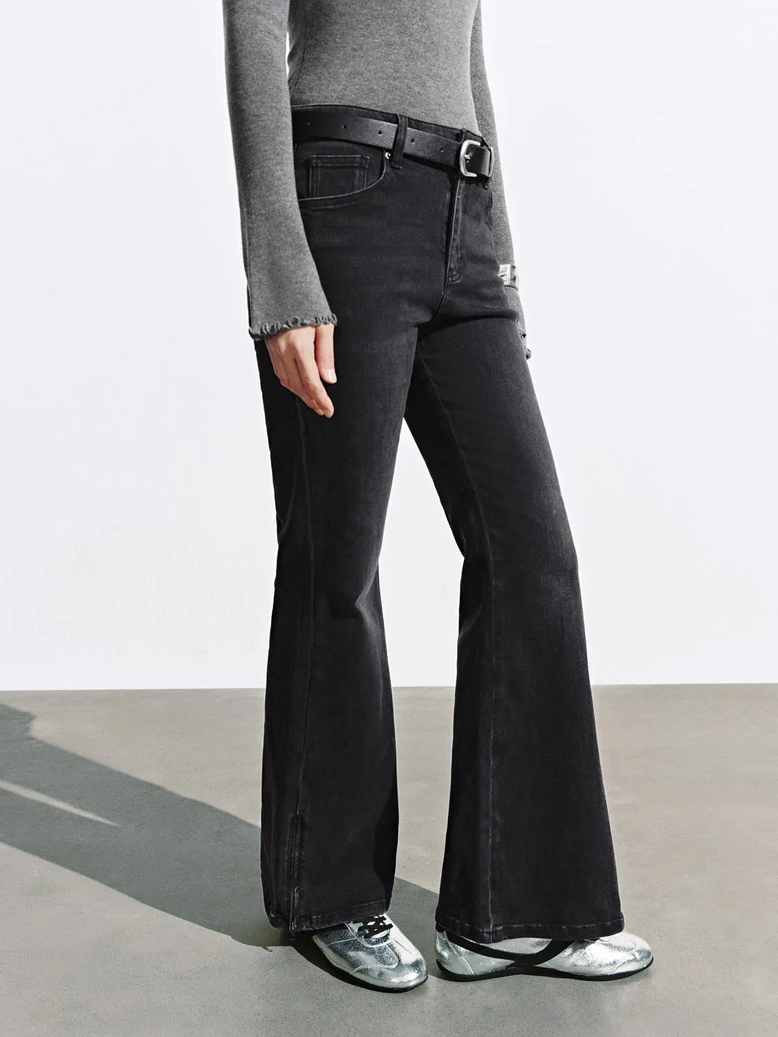 Belted Flare Leg Jeans sold by Urban Revivo product image thumbnail 3