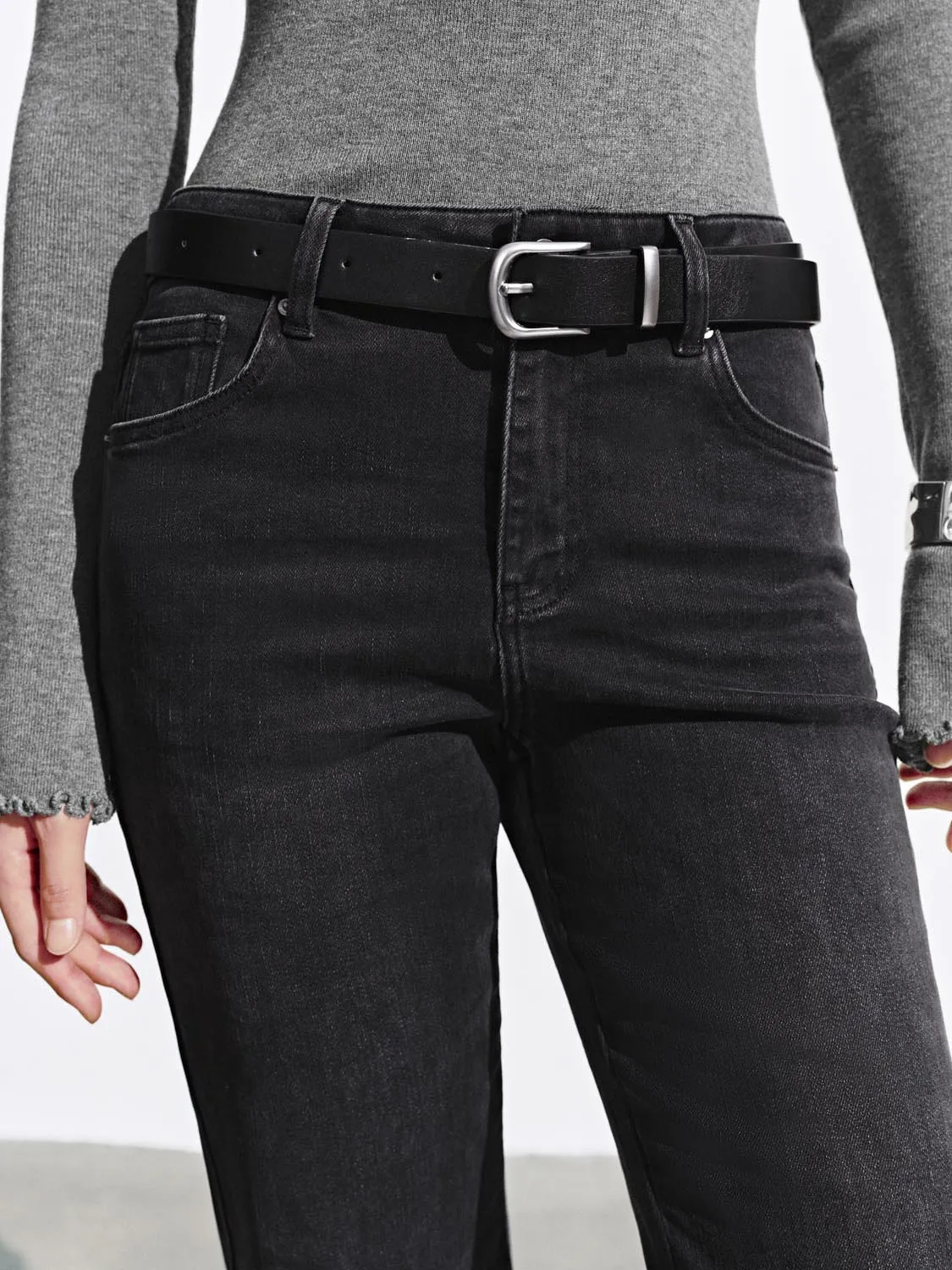 Belted Flare Leg Jeans sold by Urban Revivo product image thumbnail 5