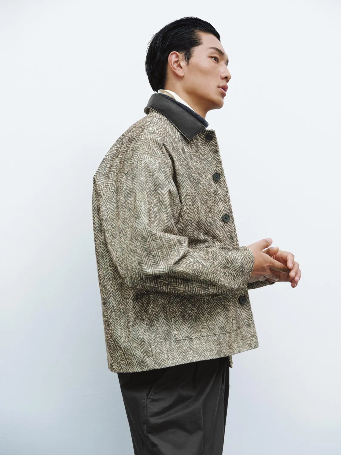 Contrast Faux Leather Collar Jackets sold by Urban Revivo product image thumbnail 2