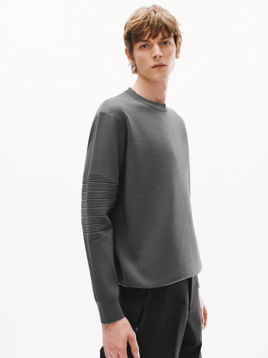 Long Sleeve Knitted T-Shirts sold by Urban Revivo product image thumbnail 2