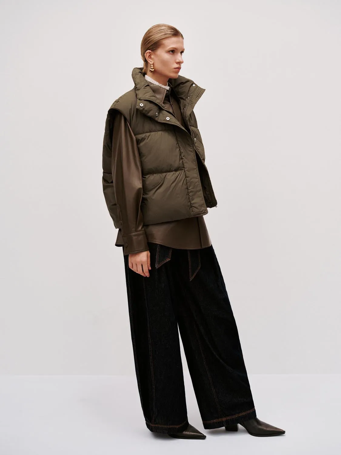 High Neck Quilted Puffer Vests sold by Urban Revivo product image thumbnail 5