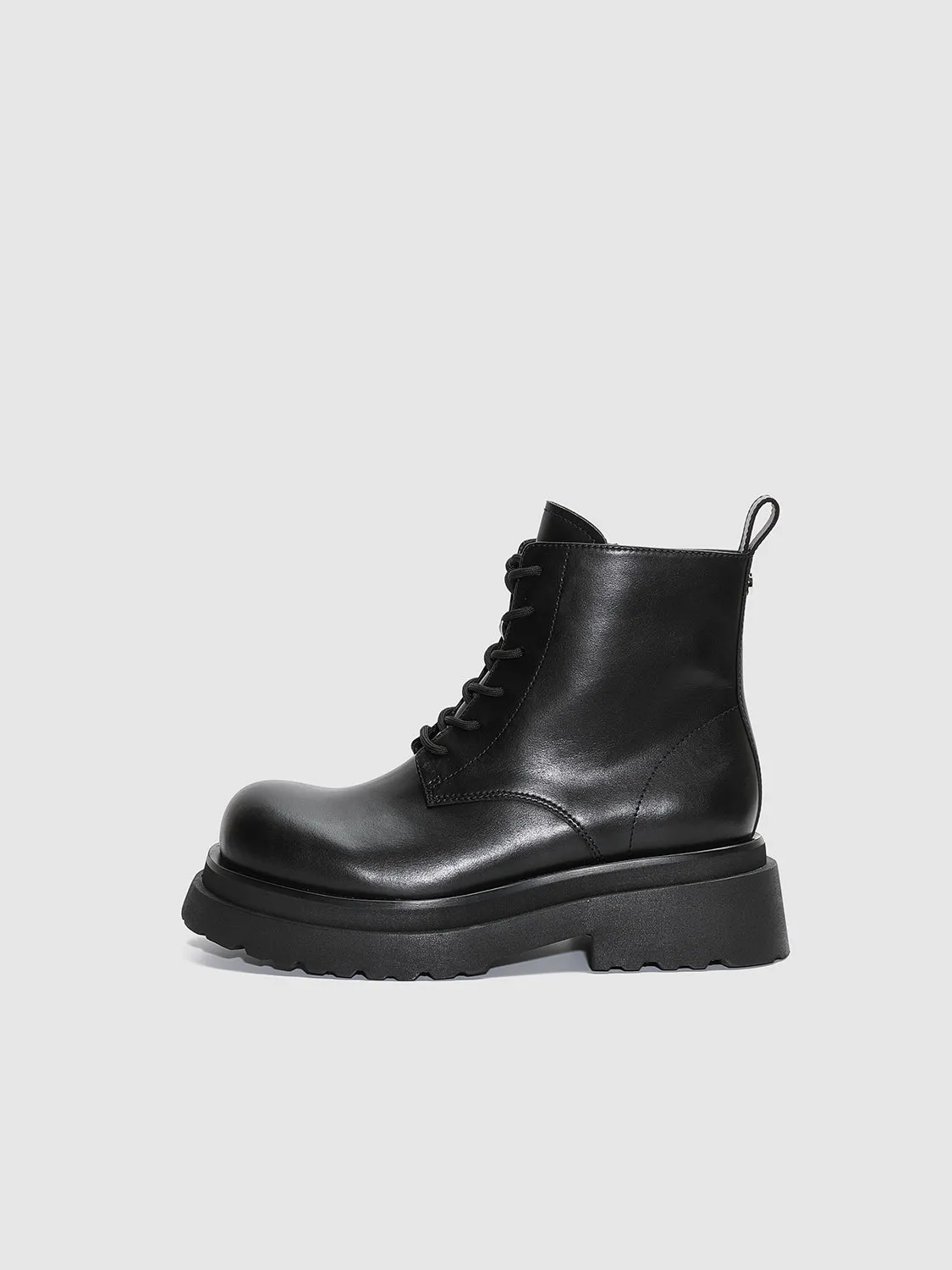 Lace Up Chunky Ankle Boots sold by Urban Revivo product image thumbnail 2