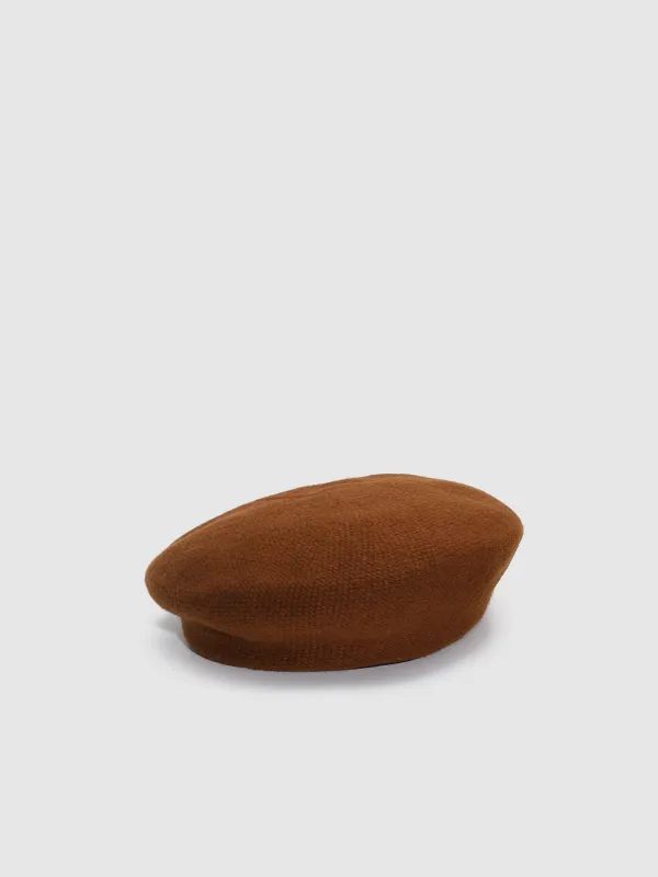 Knitted Beret sold by Urban Revivo