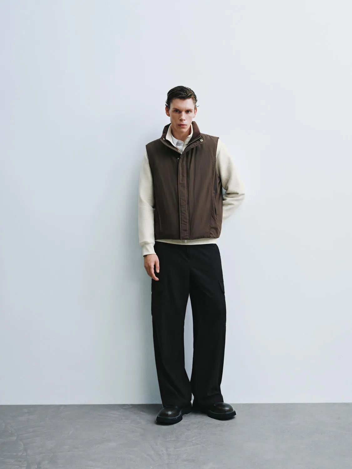 High Neck Padded Puffer Vest sold by Urban Revivo product image thumbnail 3