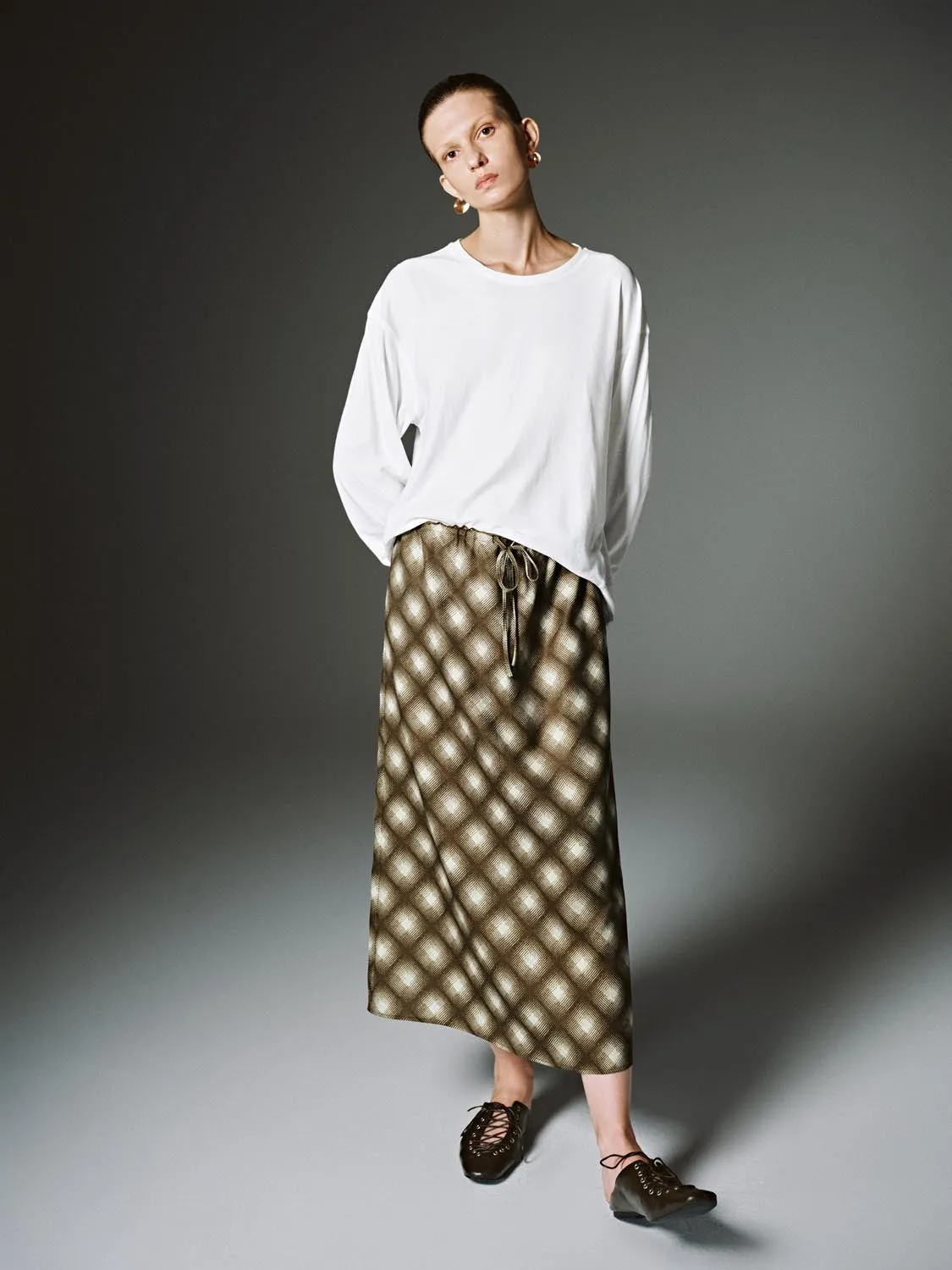 Crew Neck Long Sleeve T-Shirts sold by Urban Revivo product image thumbnail 4