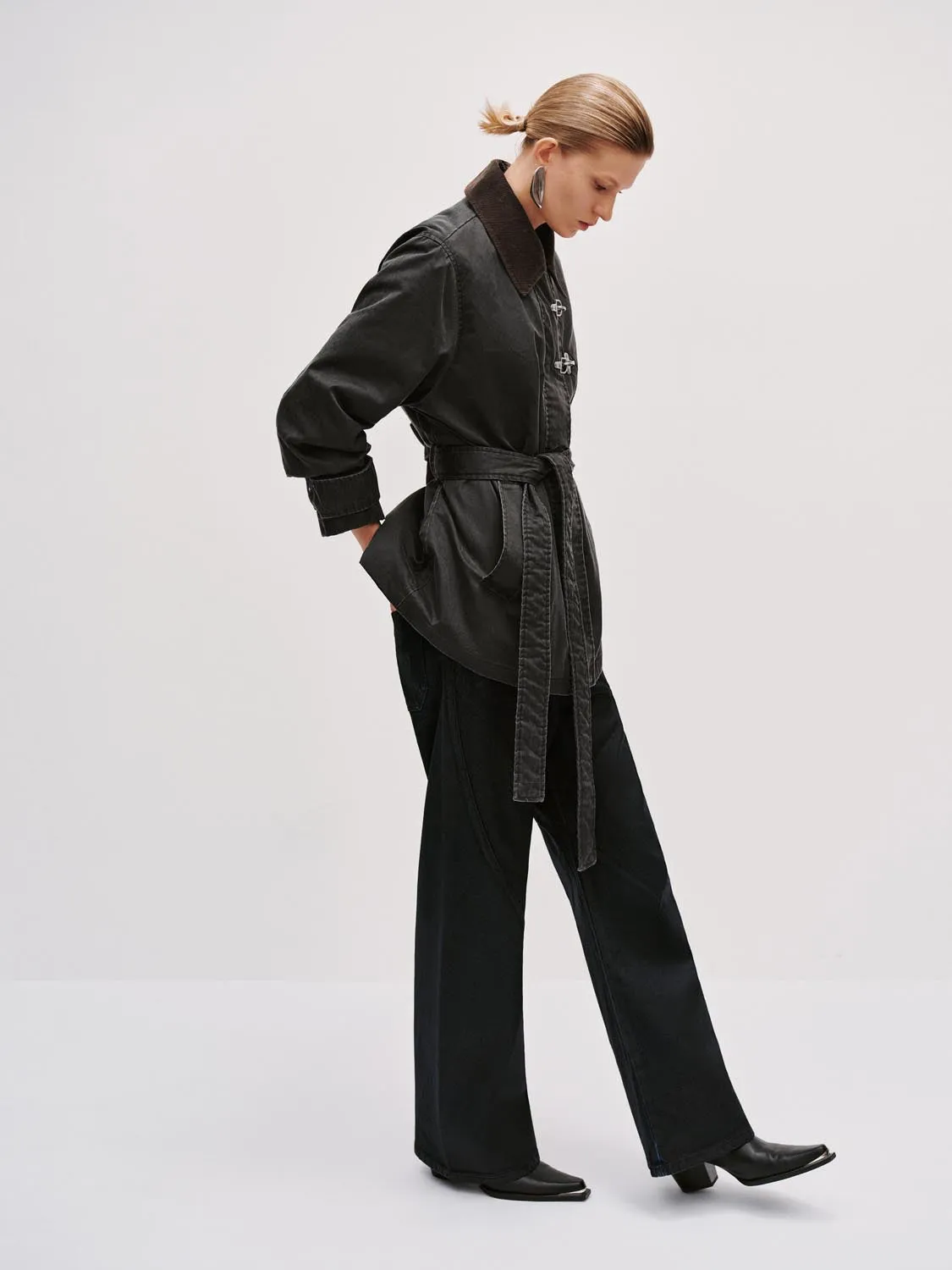 Contrast Collar Belted Padded Jackets sold by Urban Revivo product image thumbnail 5