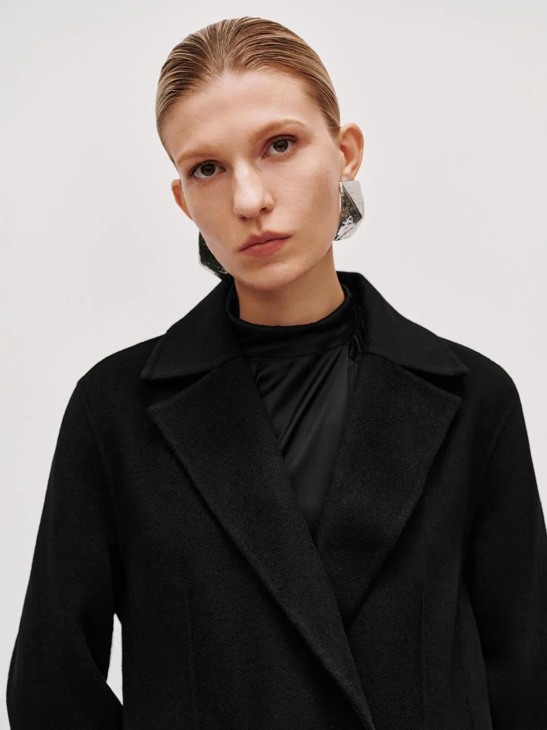 Double Breasted Oversize Wool Blend Coats sold by Urban Revivo product image thumbnail 3