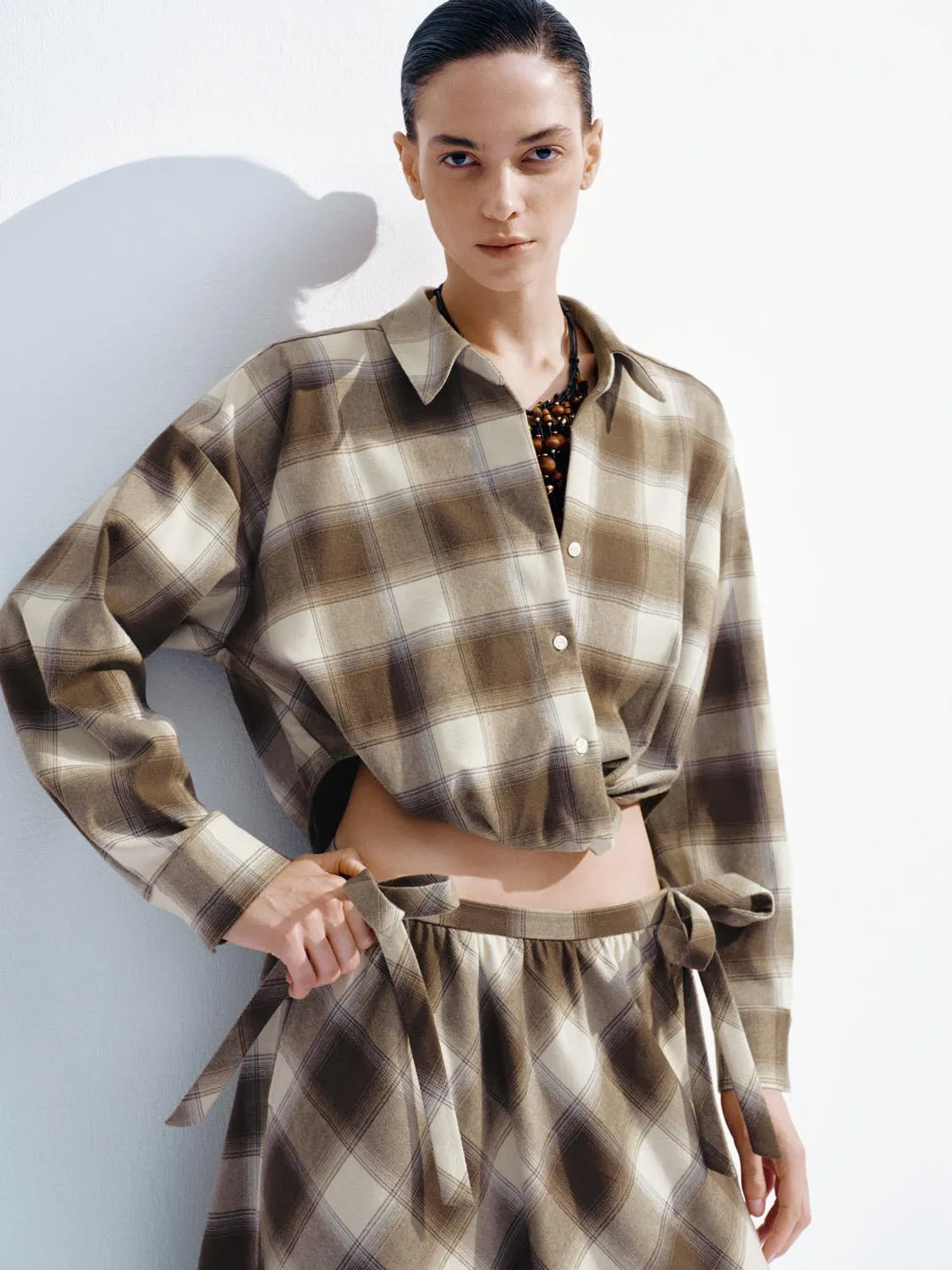 Cropped Contrast Check Shirts sold by Urban Revivo product image thumbnail 2