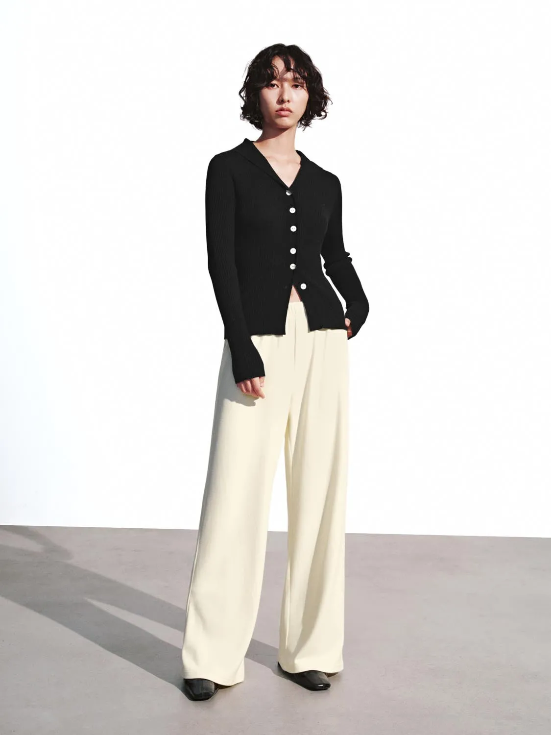 Large Collar Slim Fit Knitted Cardigans sold by Urban Revivo product image thumbnail 4