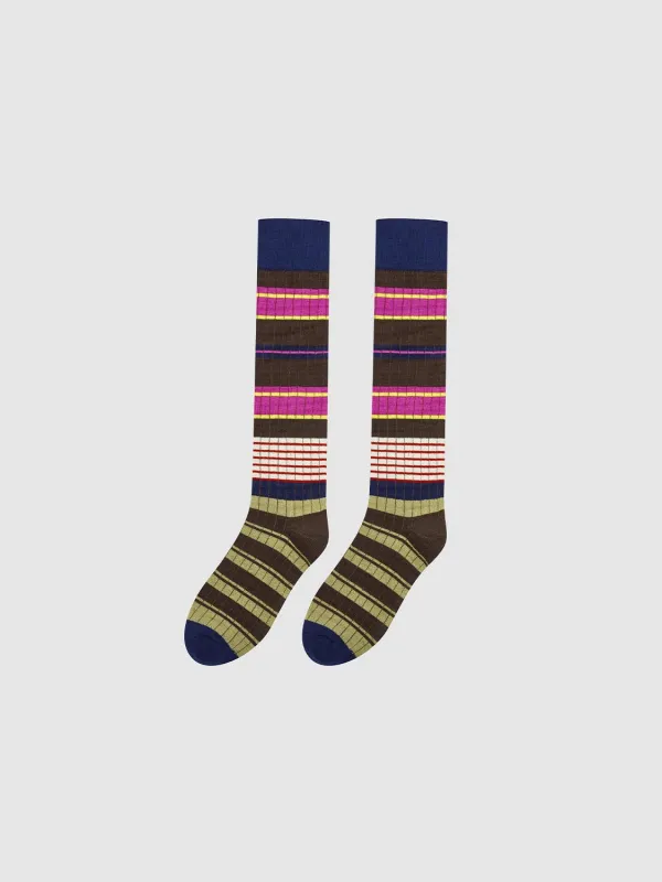 Contrast Striped Knee High Socks sold by Urban Revivo