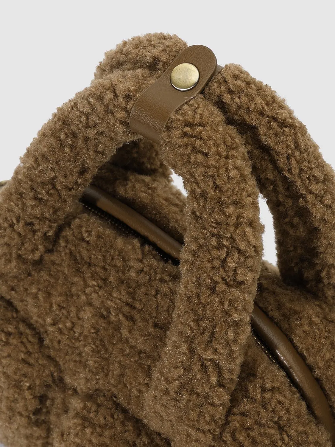 Fluffy Handle Shoulder Bags sold by Urban Revivo product image thumbnail 4