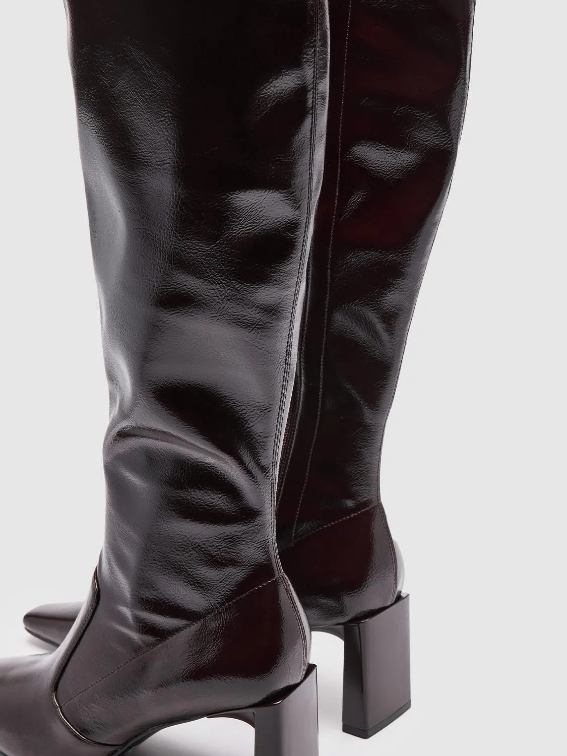 Point Toe Heeled Knee Boots sold by Urban Revivo product image thumbnail 5