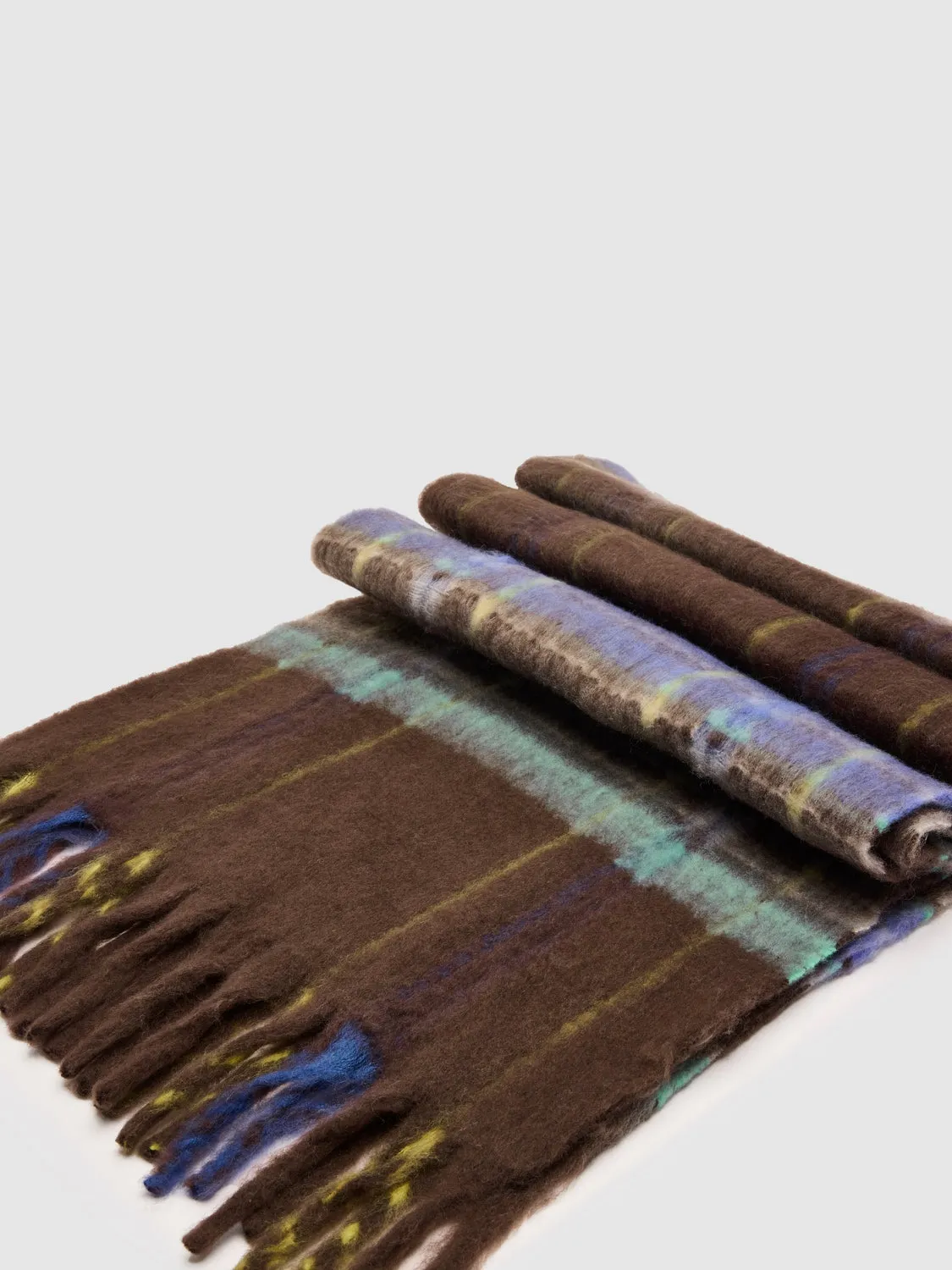 Tassel Hem Contrast Striped Scarf sold by Urban Revivo product image thumbnail 4