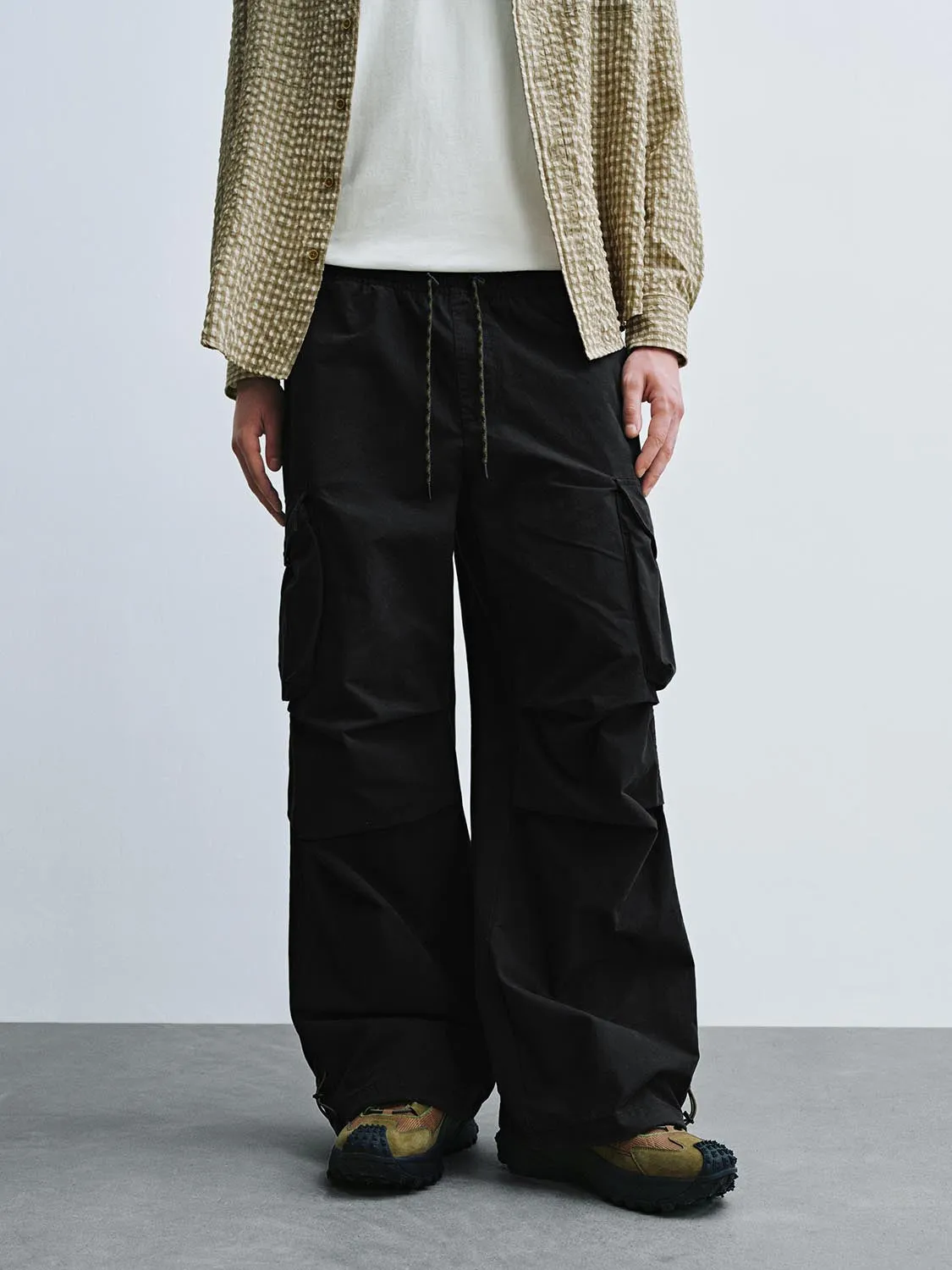 Pull On Wide Leg Cargo Pants sold by Urban Revivo