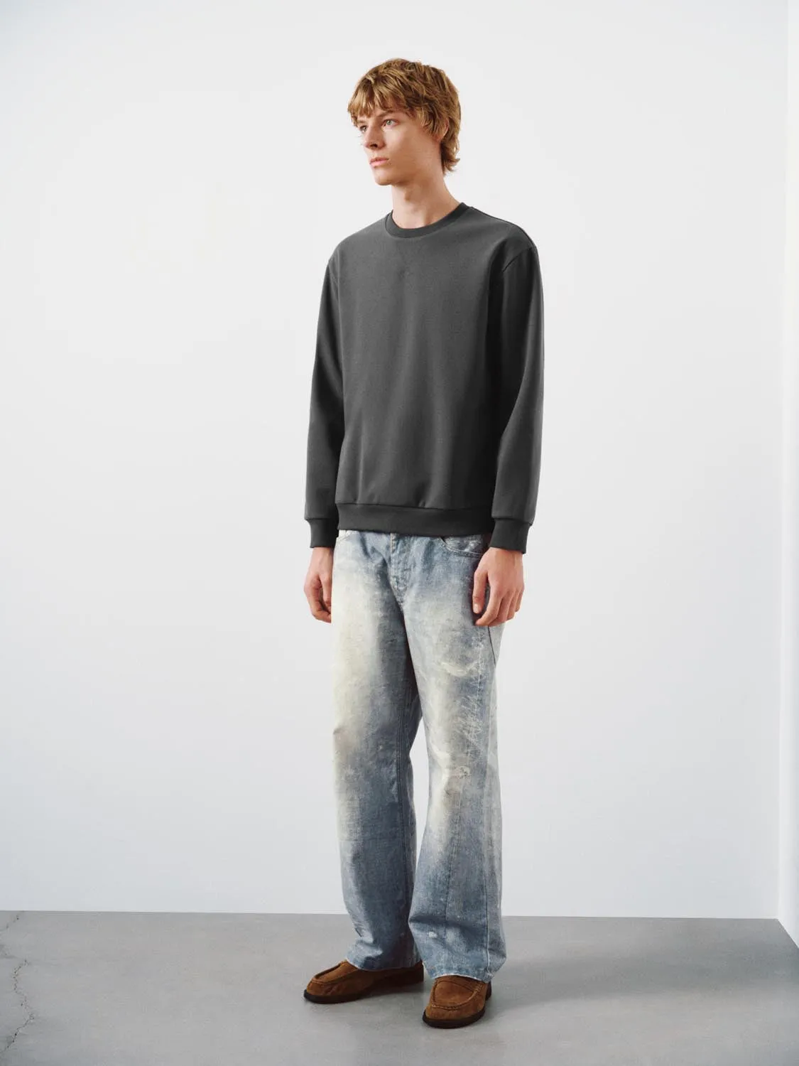 Crew Neck Sweatshirts sold by Urban Revivo product image thumbnail 5