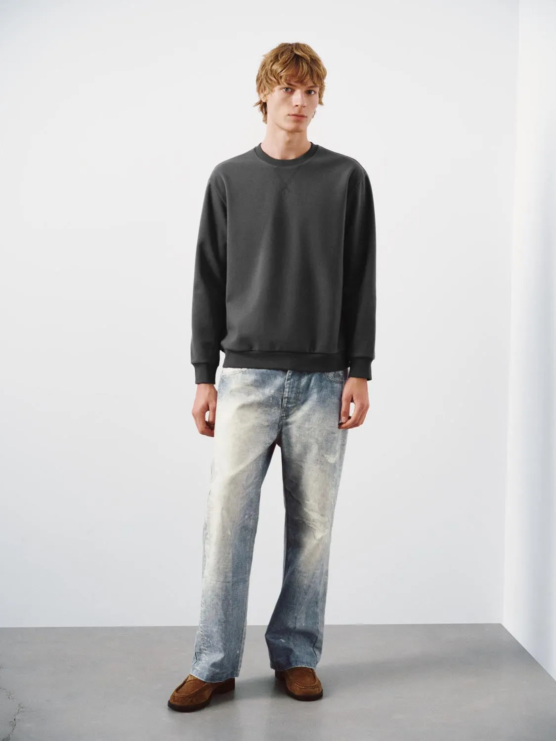 Crew Neck Sweatshirts sold by Urban Revivo product image thumbnail 4