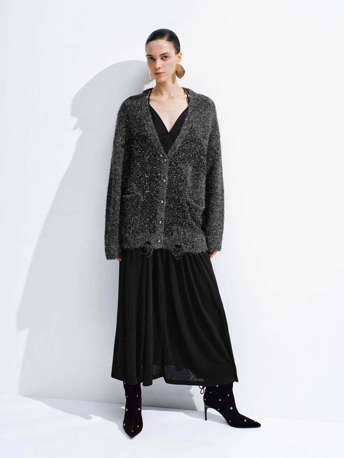 Oversize V-Neck Knitted Cardigans sold by Urban Revivo product image thumbnail 5